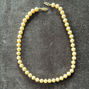 Elegant Cream Pearl Necklace